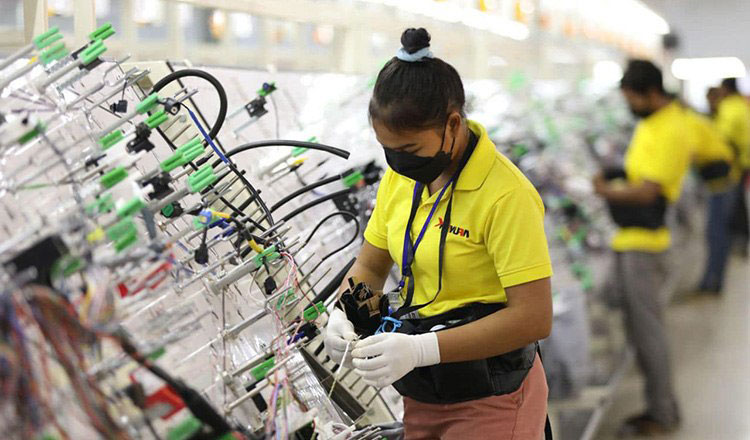 Cambodia sees large factories increase to nearly 3,300